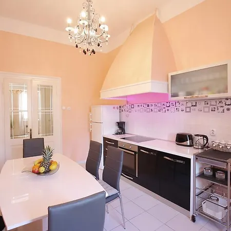 Central Beach Nikki Apartment Zadar